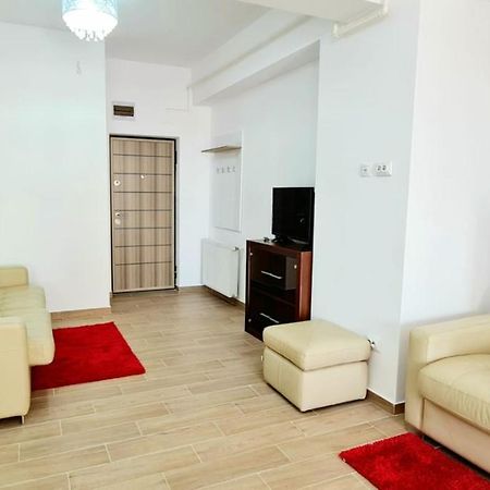 Red Accommodation Near Palas Mall Yaş Dış mekan fotoğraf