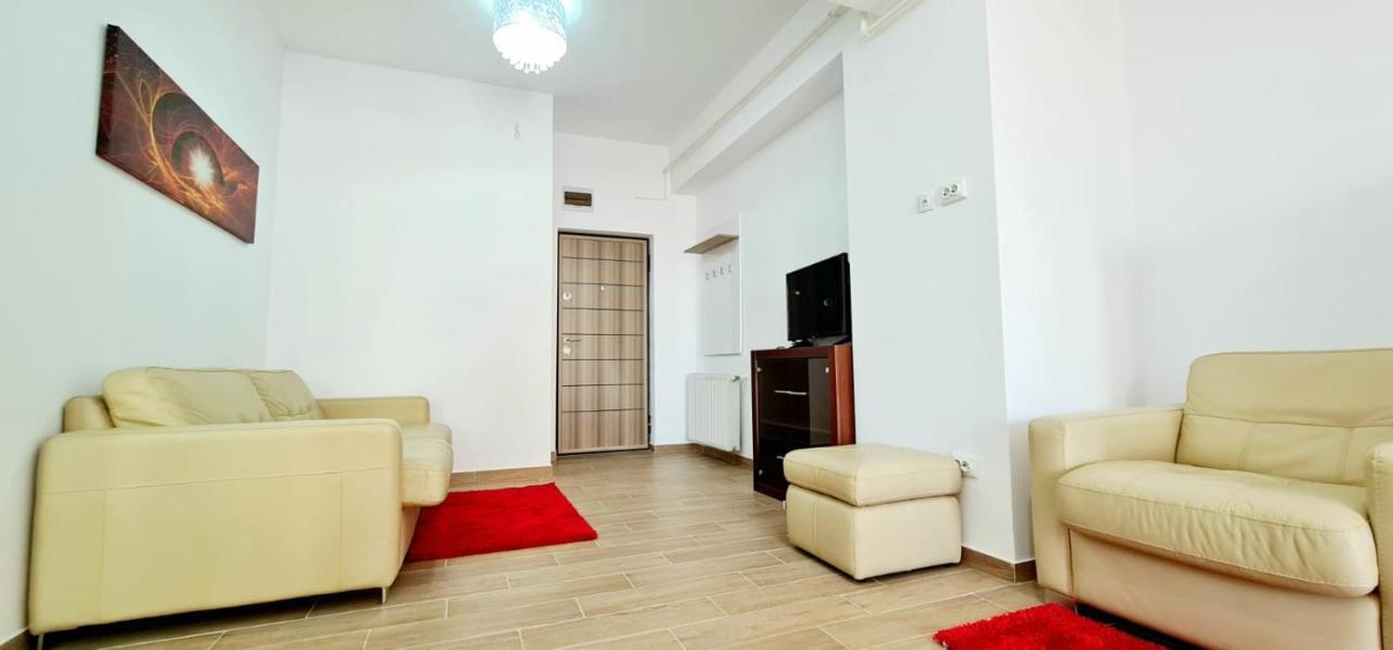 Red Accommodation Near Palas Mall Yaş Dış mekan fotoğraf